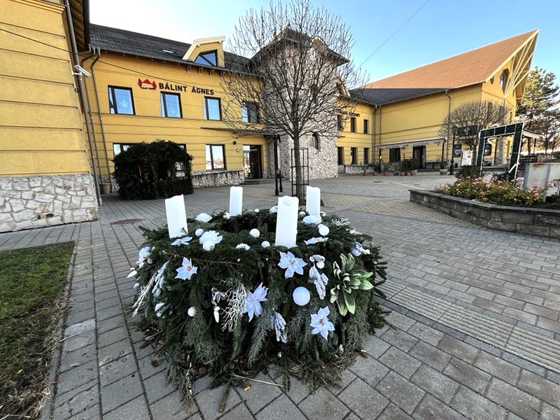 Adventi gyertyagyújtás Vecsésen